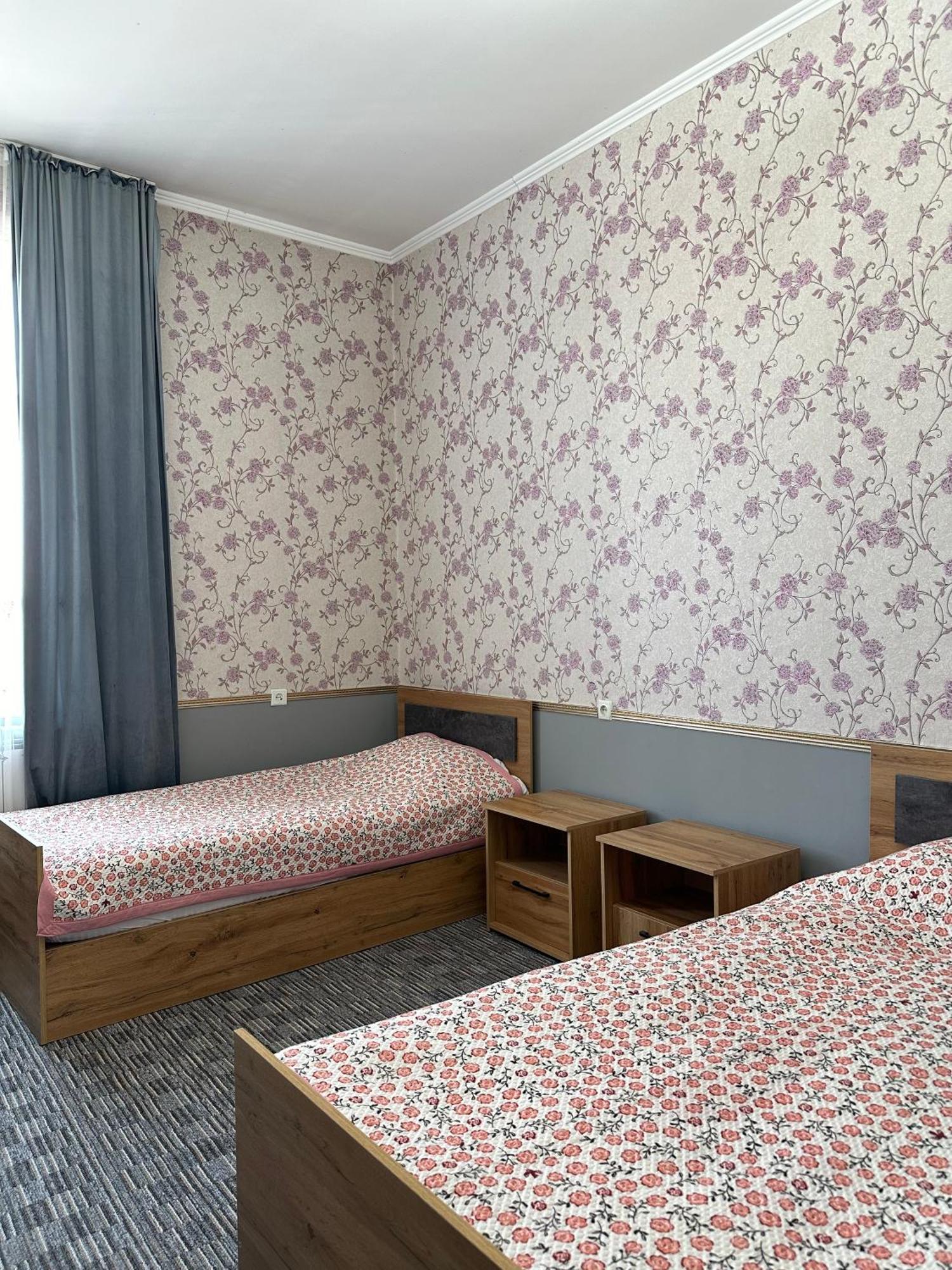 Sunny Hostel オシ エクステリア 写真